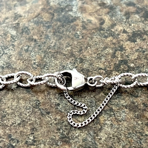 James Avery Sterling silver bracelet - Picture 2 of 3